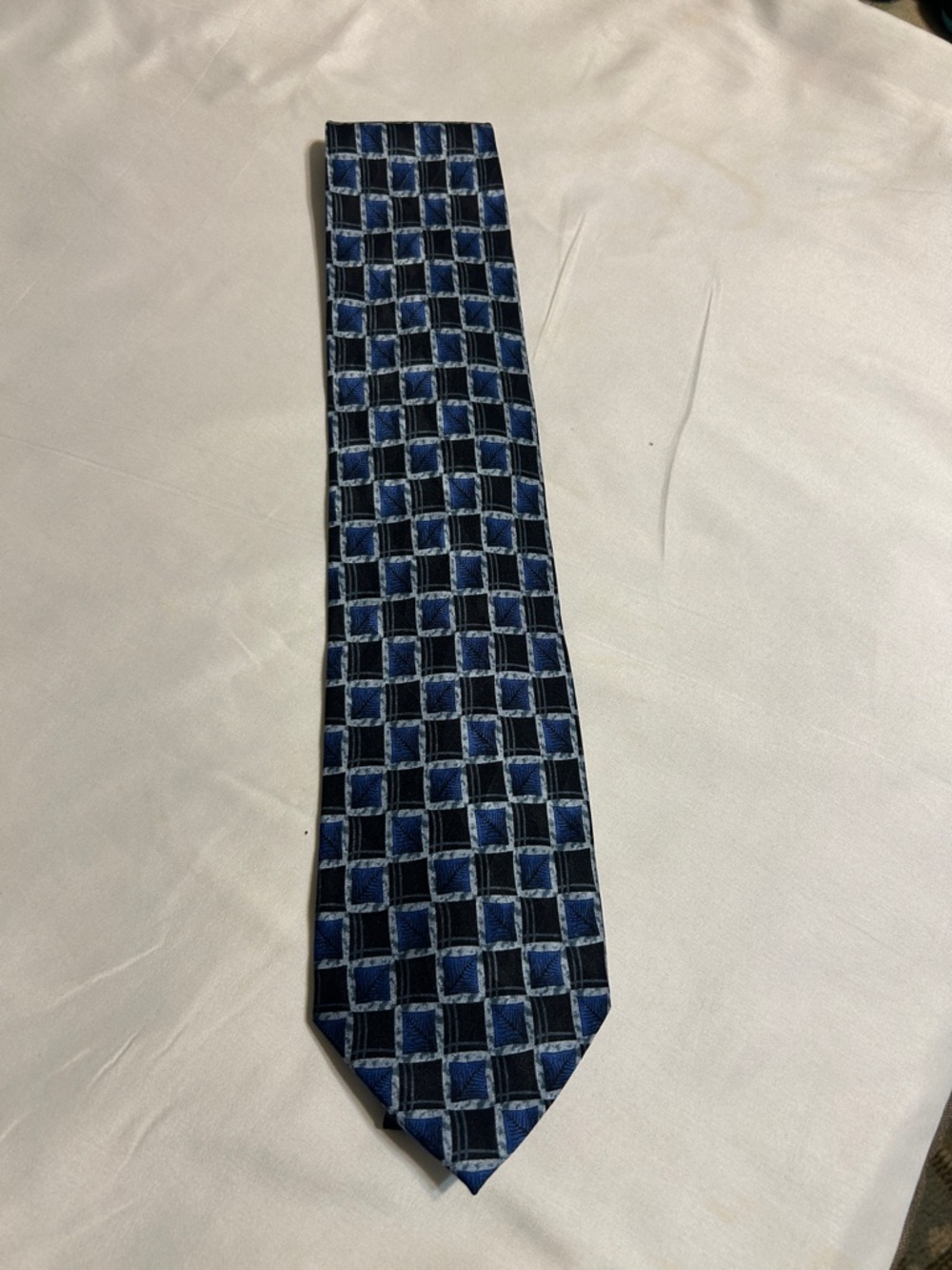 2/$25, 3/$30 Louis Roth blue black XL tie 66”